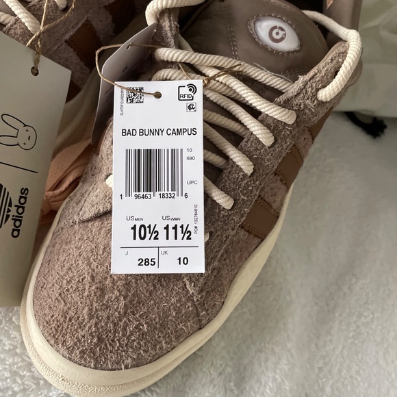 ADIDAS BAD BUNNY CAMPUS Sz10.5 Men,  11.5 WM tan/brown NIB w/laces/dust bag - Picture 8 of 9